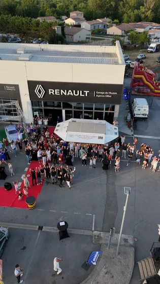 I 50 anni del Garage de l’Auzon: clienti, partner e team riuniti per celebrare questo anniversario