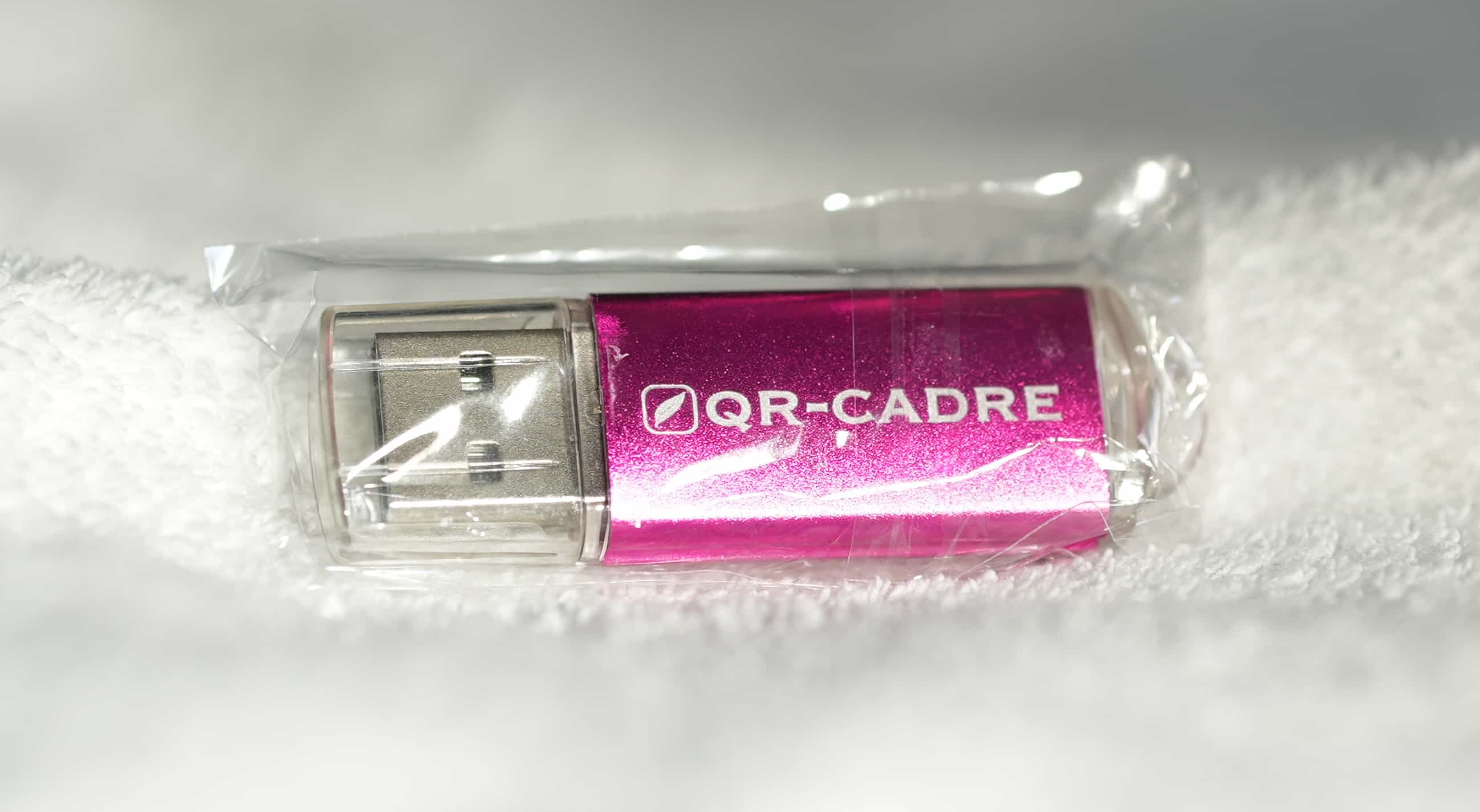 Chiavetta USB inclusa con le tue foto di matrimonio